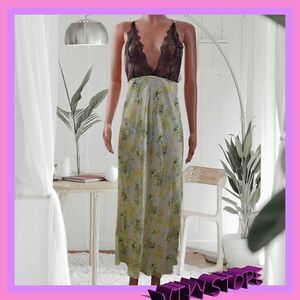 NWT {Victoria's Secret} Island Chic: {Victoria's Secret} Lace Slip Dress, Size M